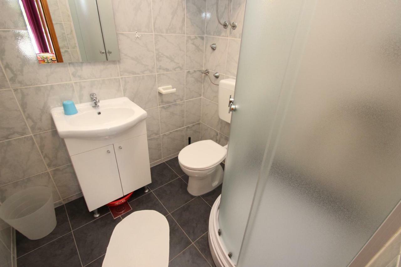 Apartment Sandi Vrsar Eksteriør billede